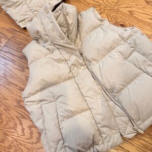 Like NEW Lululemon puffer Wunder Puff Cropped Vest and Hood.